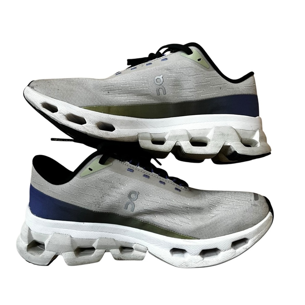 On Women's Cloudspark Running Shoe Size 7.5